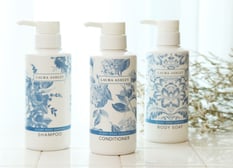 Bath time with elegant fragrance