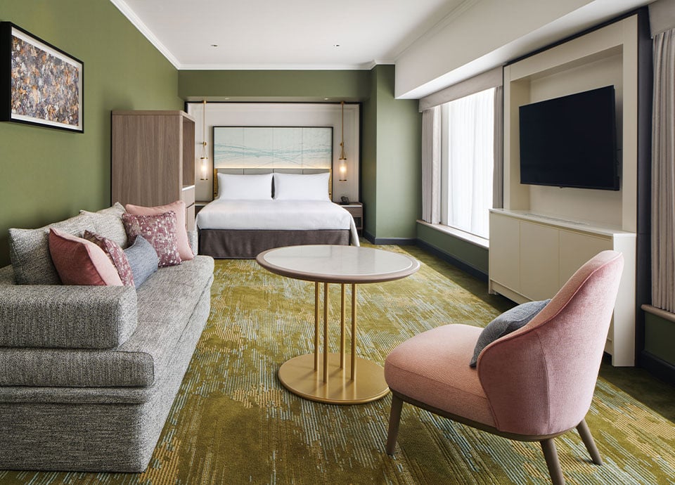 1 King Suite Corner Room